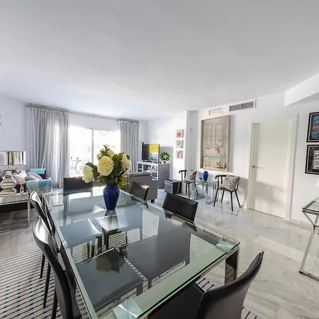 Stylish 3 Bedroom At The Heart Of Nueva Andalucia Close To Centro Plaza * Marbellac