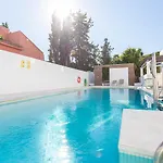Lejlighed Stylish 3 Bedroom At The Heart Of Nueva Andalucia Close To Centro Plaza