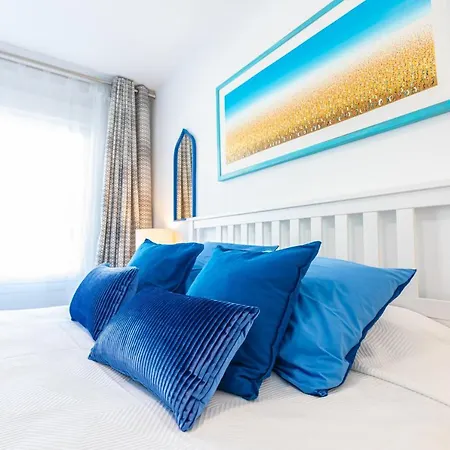 Stylish 3 Bedroom At The Heart Of Nueva Andalucia Close To Centro Plaza Marbella