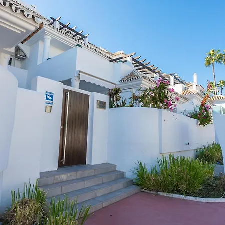 דירה Stylish 3 Bedroom At The Heart Of Nueva Andalucia Close To Centro Plaza *
