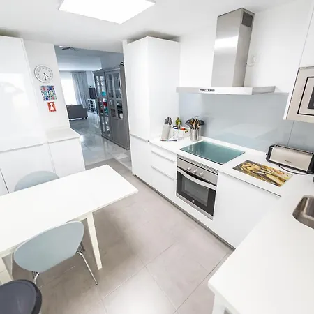 Stylish 3 Bedroom At The Heart Of Nueva Andalucia Close To Centro Plaza Marbella