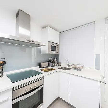 Stylish 3 Bedroom At The Heart Of Nueva Andalucia Close To Centro Plaza Marbella