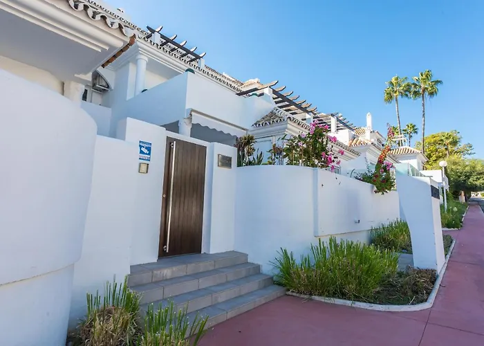 شقة Stylish 3 Bedroom At The Heart Of Nueva Andalucia Close To Centro Plaza *