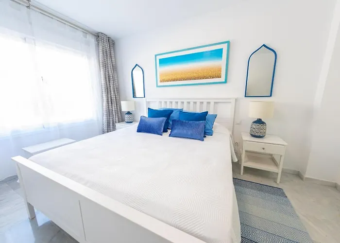 شقة Stylish 3 Bedroom At The Heart Of Nueva Andalucia Close To Centro Plaza