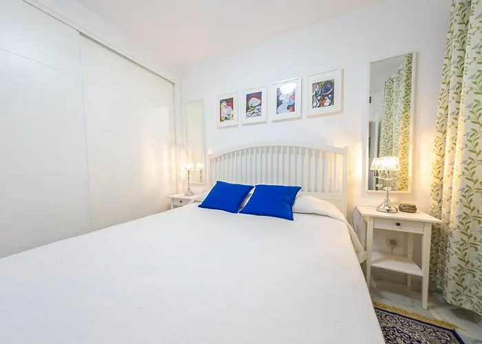 شقة Stylish 3 Bedroom At The Heart Of Nueva Andalucia Close To Centro Plaza *