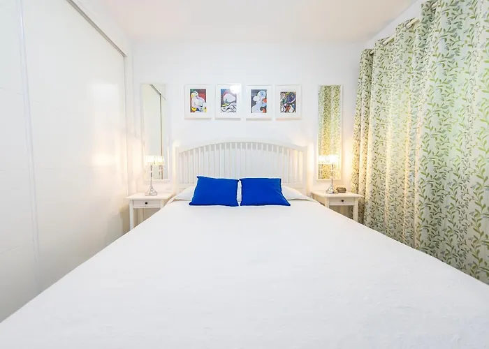 아파트 Stylish 3 Bedroom At The Heart Of Nueva Andalucia Close To Centro Plaza *